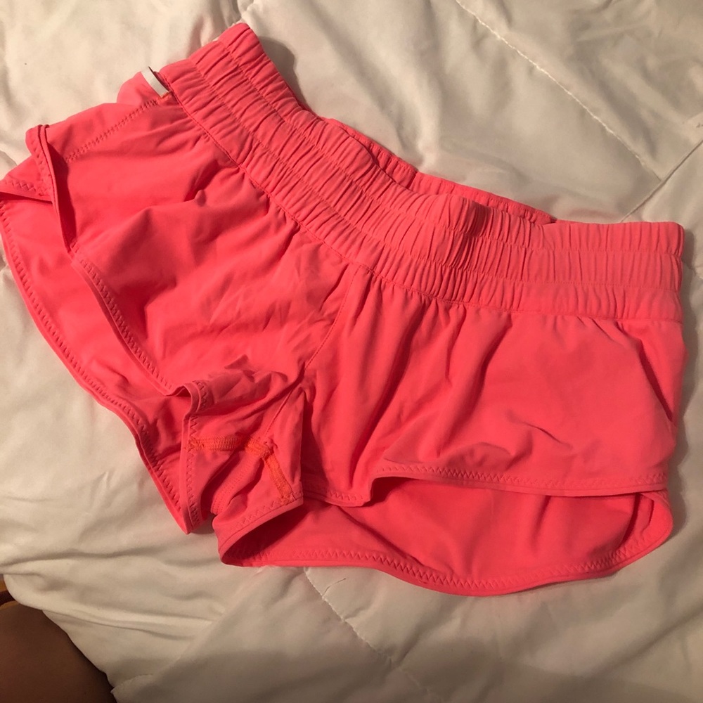 Lululemon active mini shorts